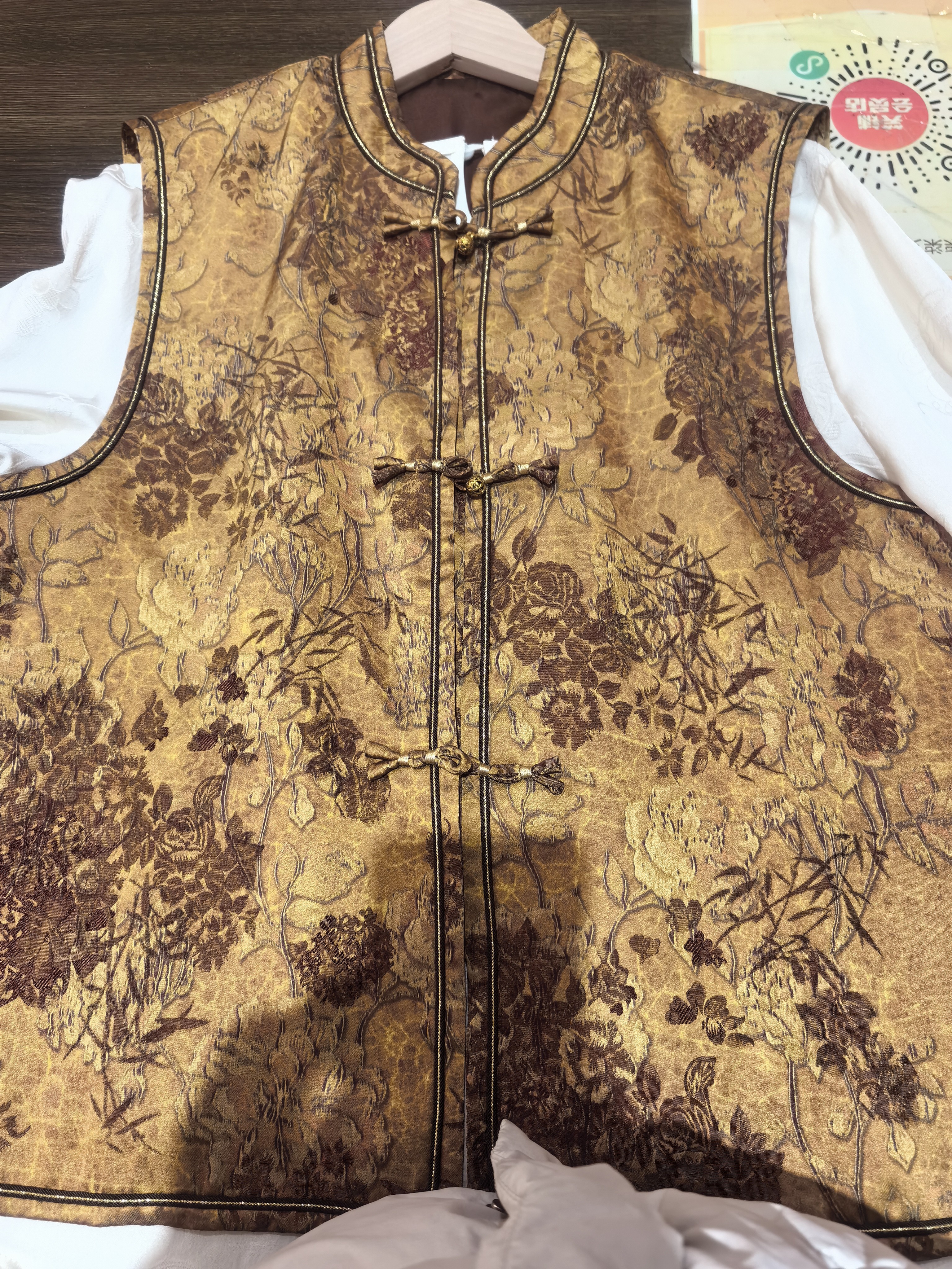 时尚妈妈装盘扣印花秋季新款洋气减龄中老年宽松马甲外套上衣