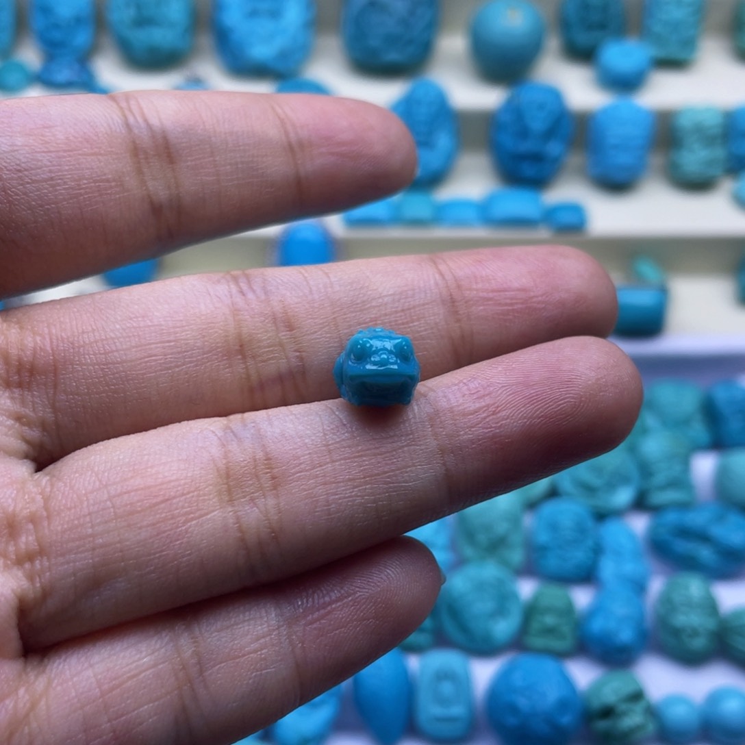 未镶嵌绿松石珠宝奇石