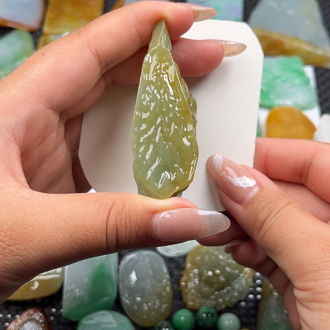 翡翠未镶嵌挂件挂件