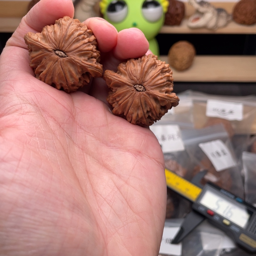 文玩核桃把件清****光40尺山地磨盘