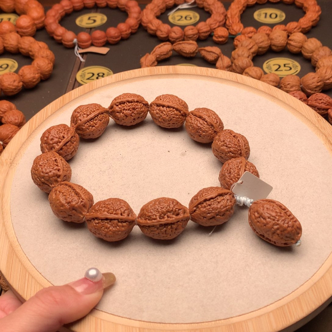手串文玩核桃穿山甲