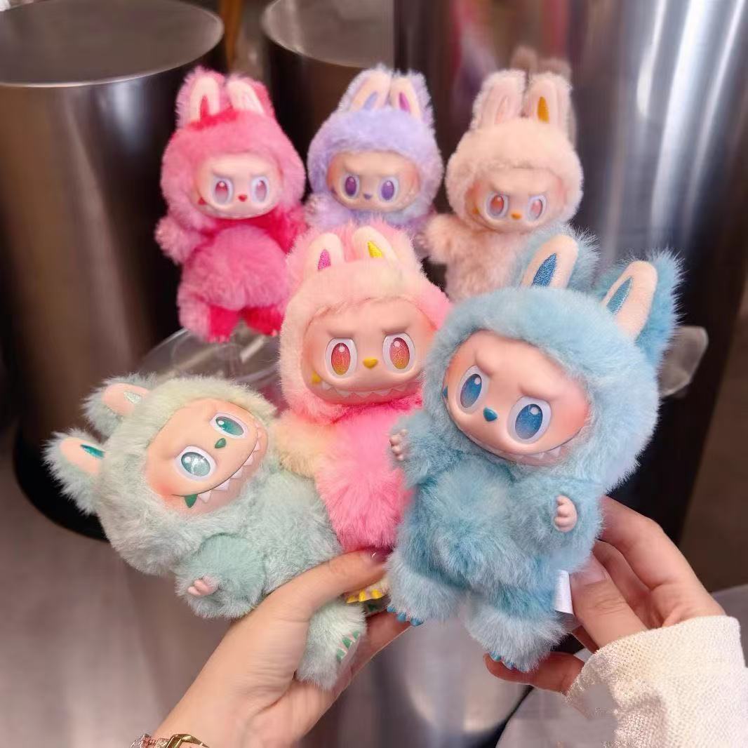 2025新款前方高能三代马卡龙搪胶毛绒布布潮玩公仔包挂