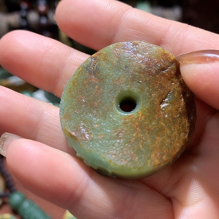 未镶嵌岫岩河磨玉（透闪石质玉）挂件麒*