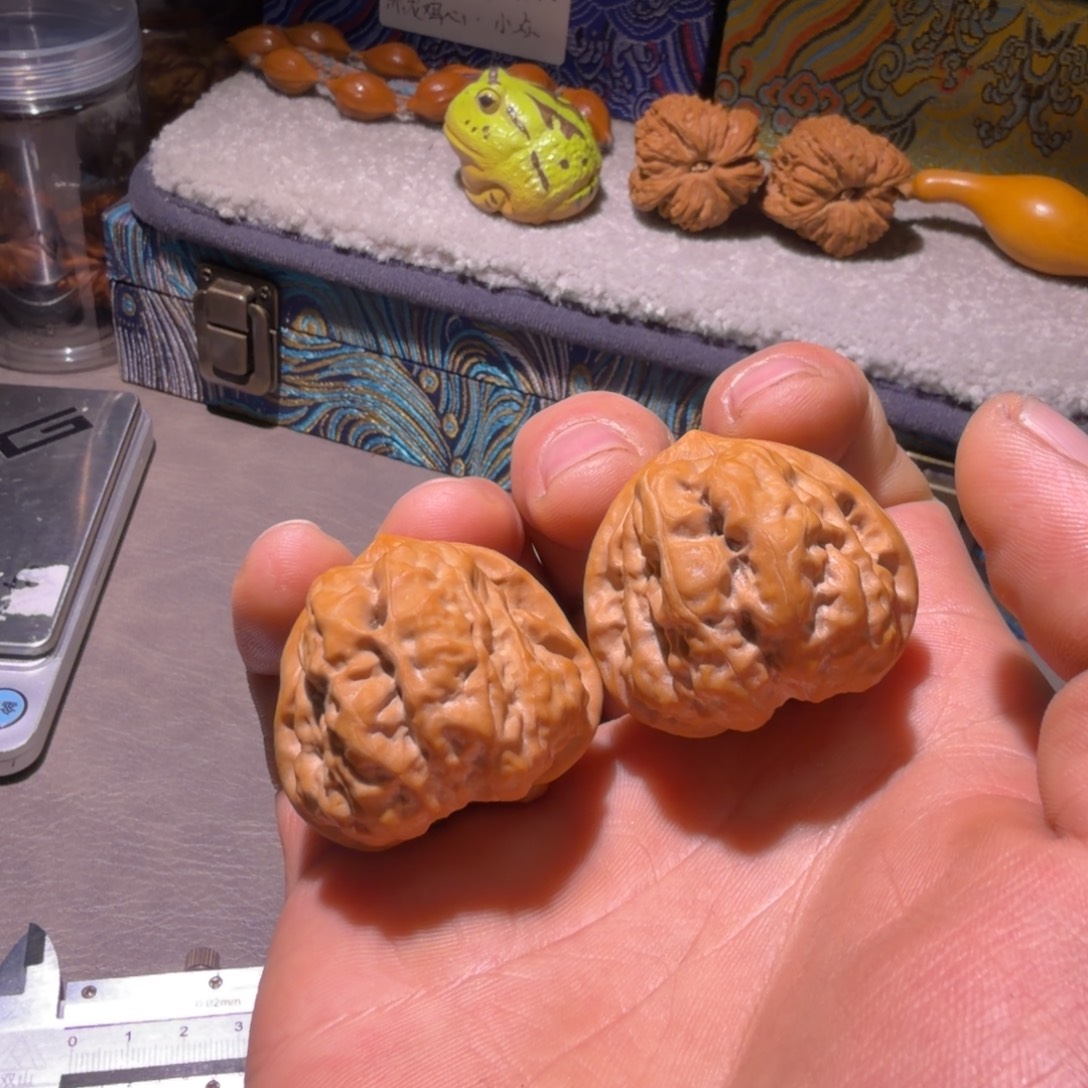 文玩核桃吊坠38蛤蟆头250917