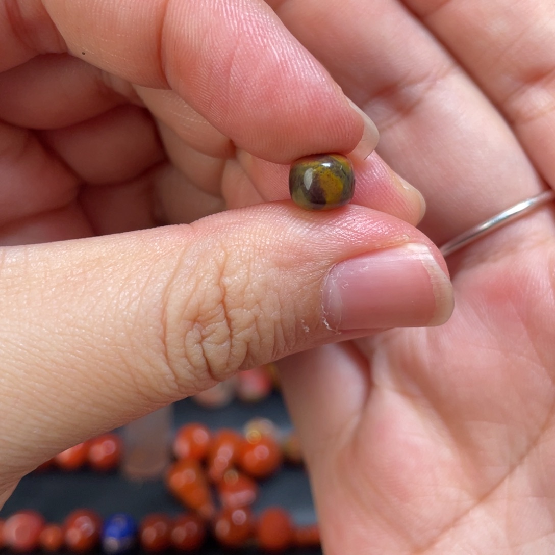 南红玛瑙未镶嵌颈饰16