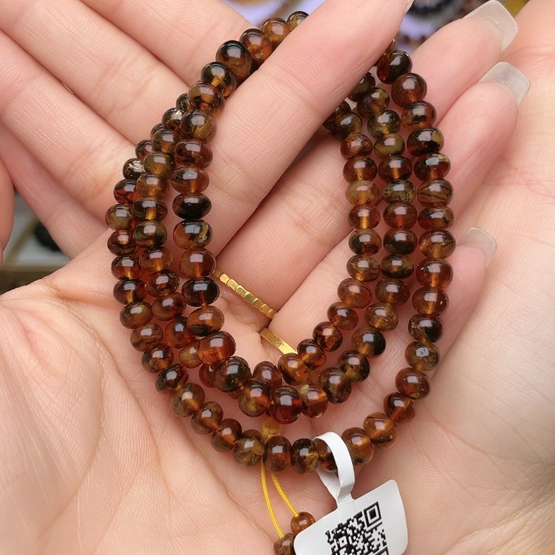 琥珀未镶嵌裸石6+