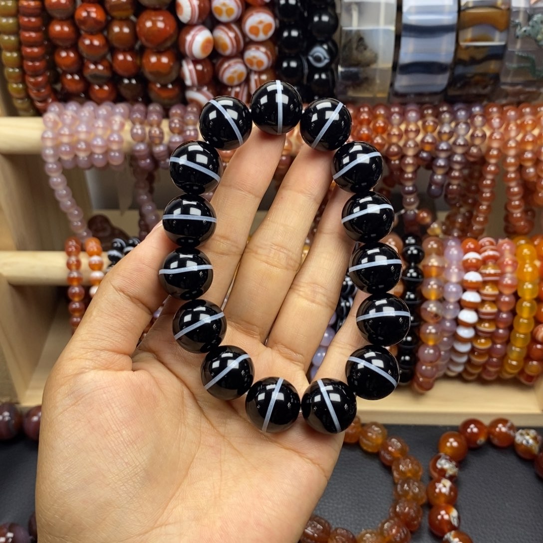 玛瑙/玉髓手串未镶嵌速*