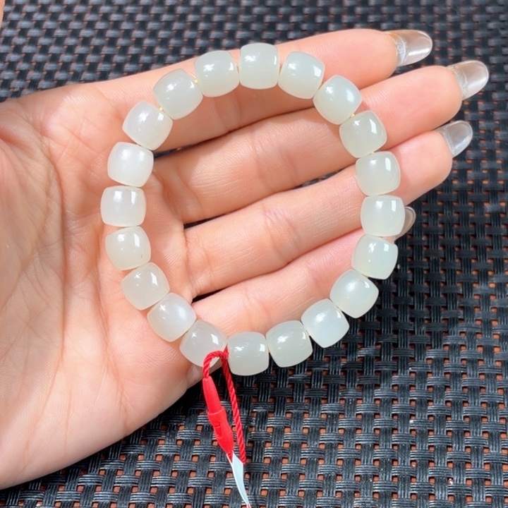 和田玉（糖玉）未镶嵌手链