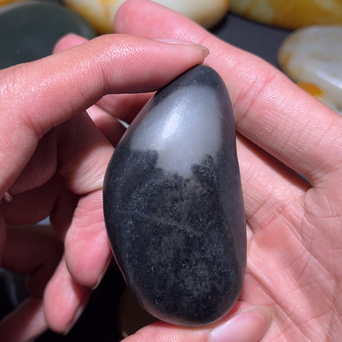 和田玉未镶嵌珠宝奇石