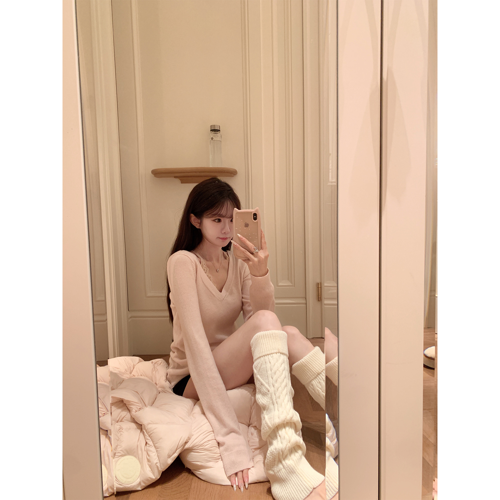 cafe de Jolone 怦然心动芭蕾系 / 100羊毛v领+蕾丝bra