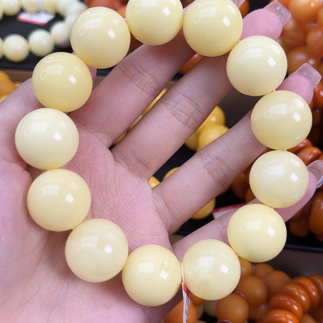 喜***洋未镶嵌琥珀手链蜜蜡