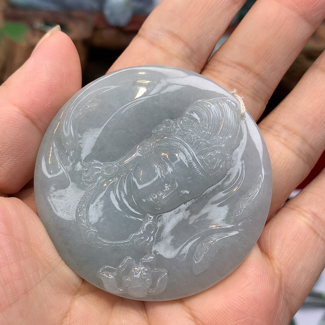 翡翠颈饰未镶嵌观音