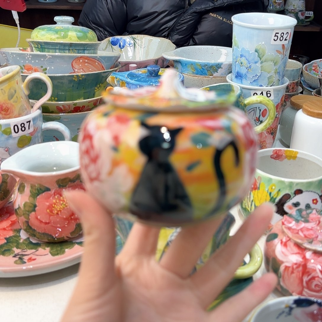 瓷片兔兔好可爱啊我好