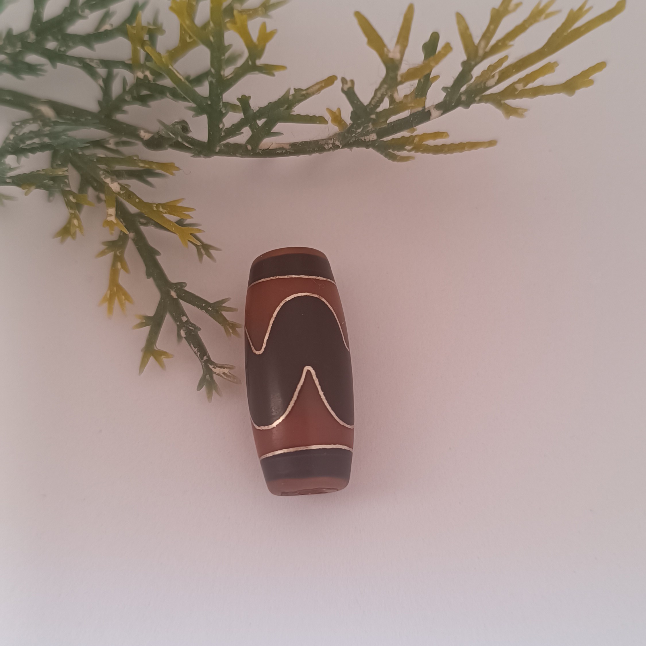 长29左右扁器型红肉措金丫丫玛瑙珠