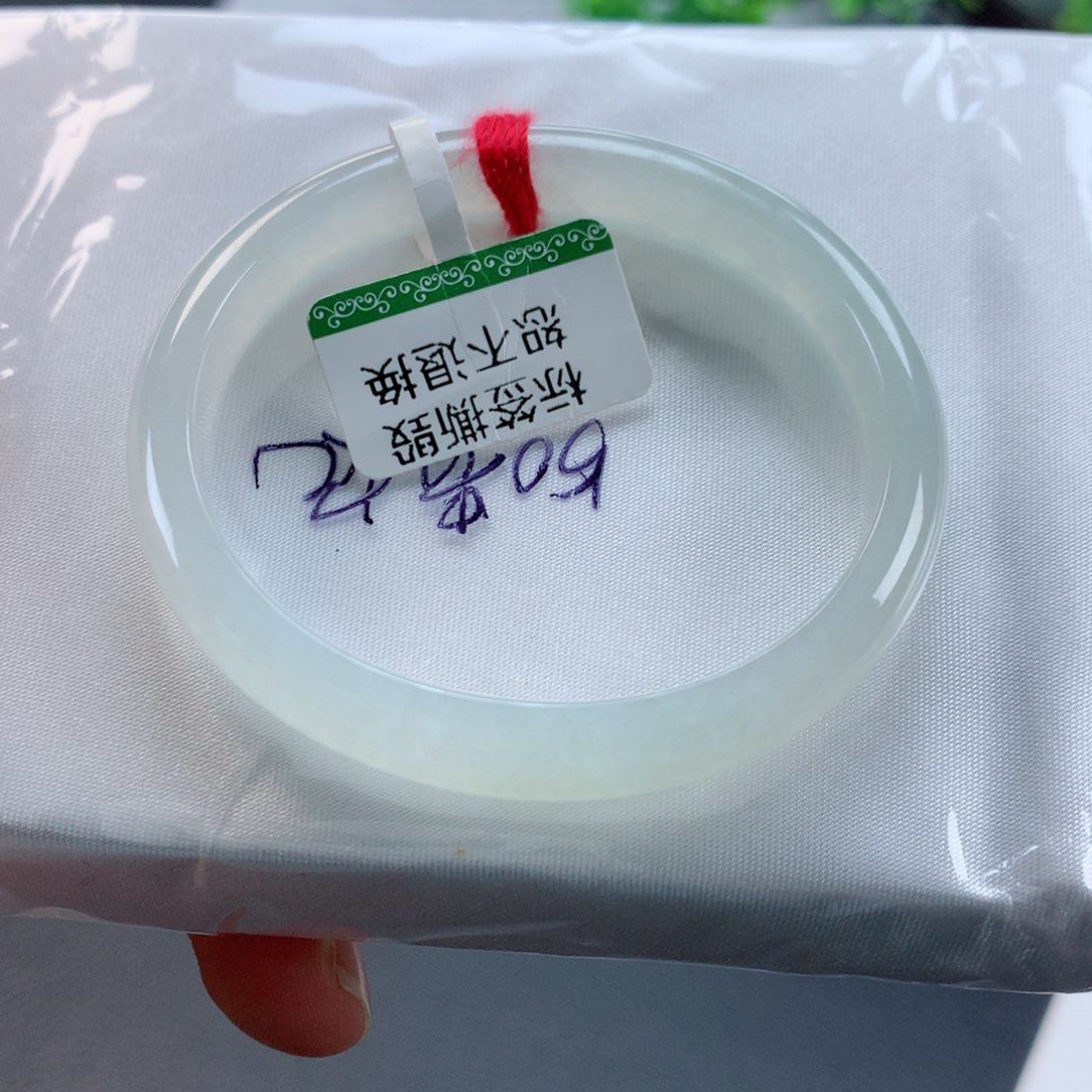 翡翠手镯未镶嵌缅甸天然翡翠手镯50贵妃