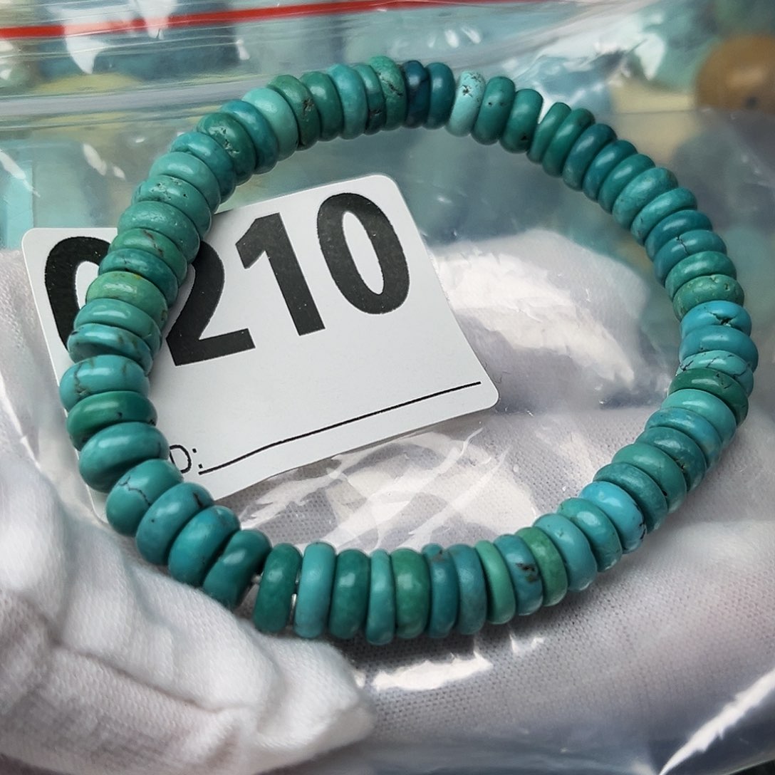 绿松石配饰未镶嵌