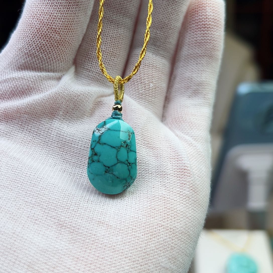 未镶嵌绿松石珠宝奇石