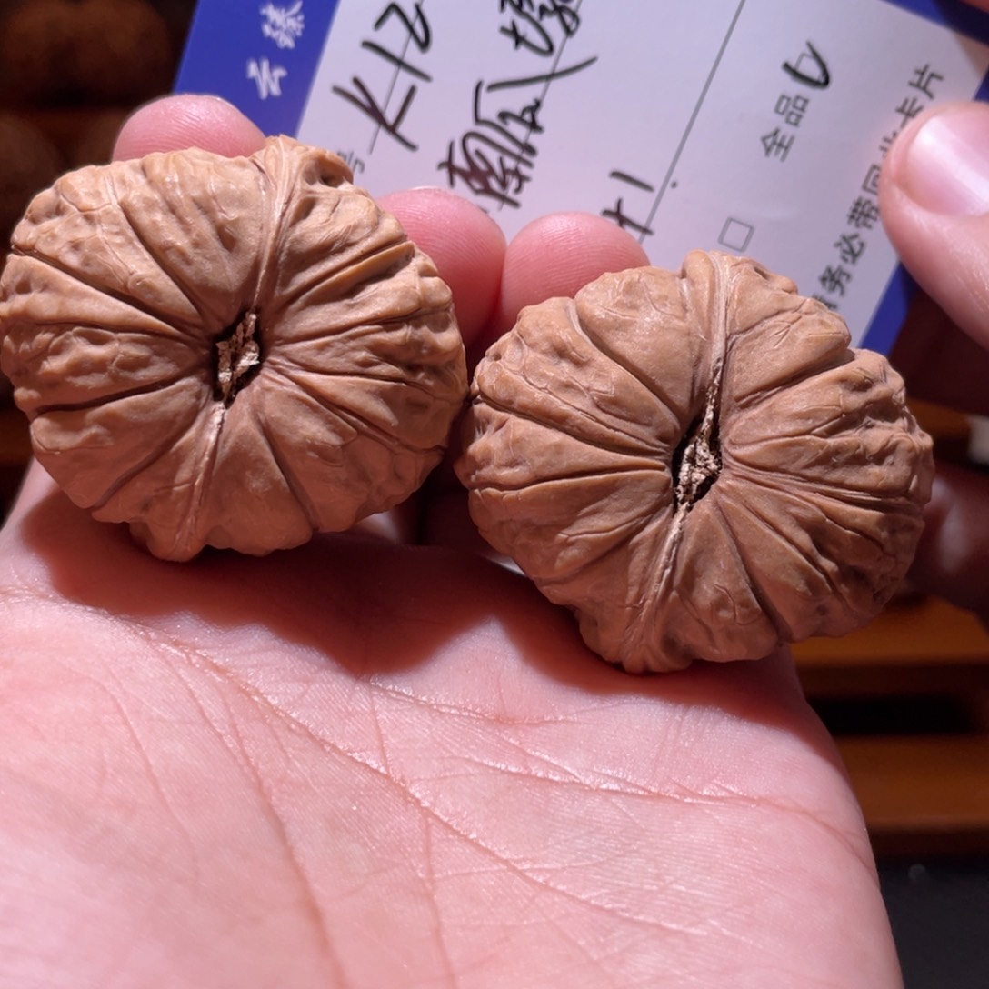 文玩核桃吊坠文玩