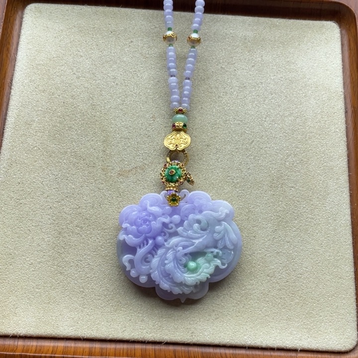 翡翠未镶嵌颈饰紫翡翠凤凰