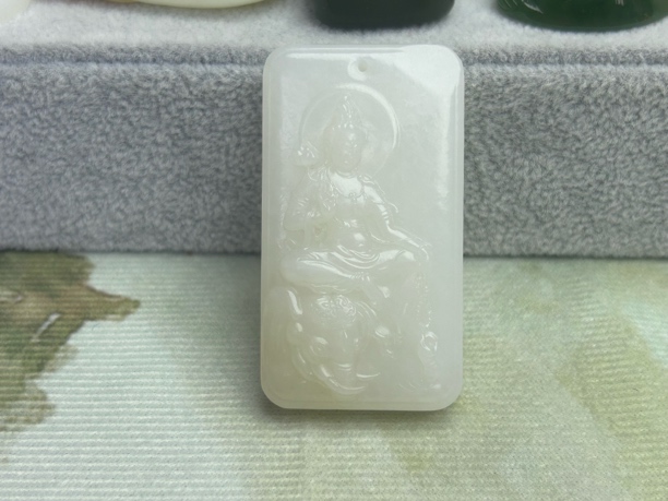 和田玉观音牌油脂感好