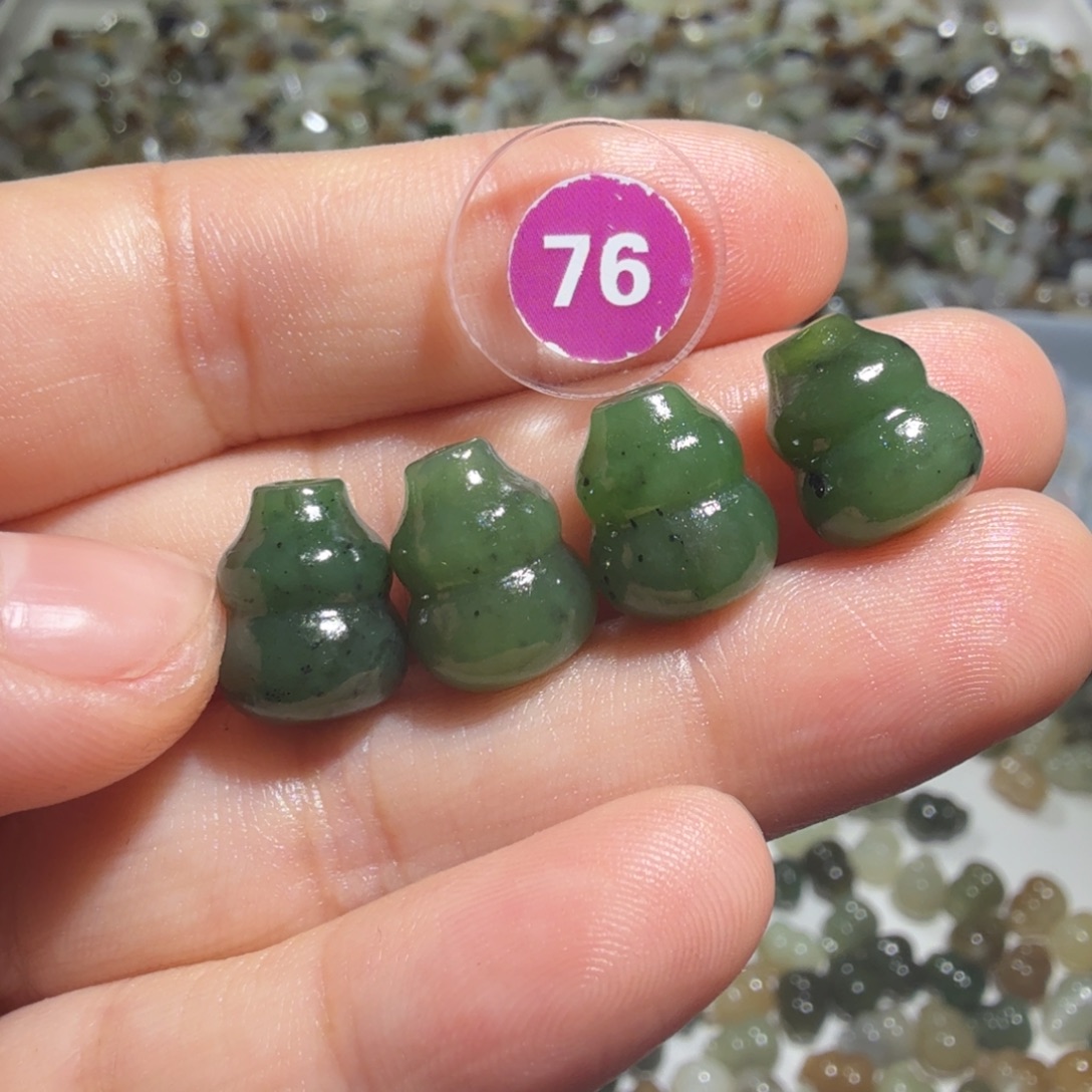 和田玉未镶嵌珠宝奇石