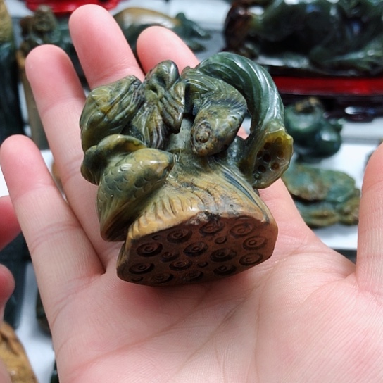 岫岩河磨玉（透闪石质玉）挂件未镶嵌