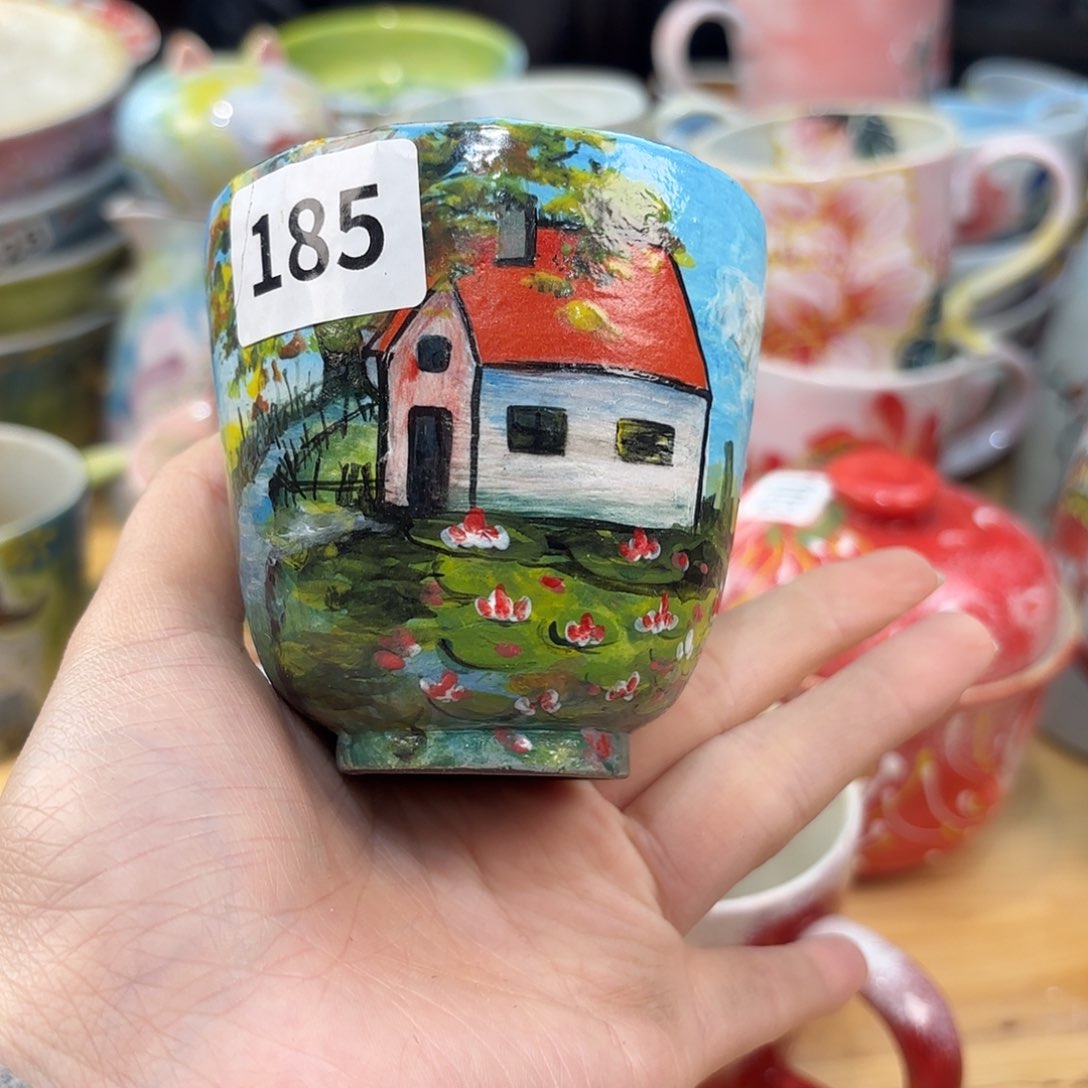 瓷片兔兔嘎嘎嘎好帅