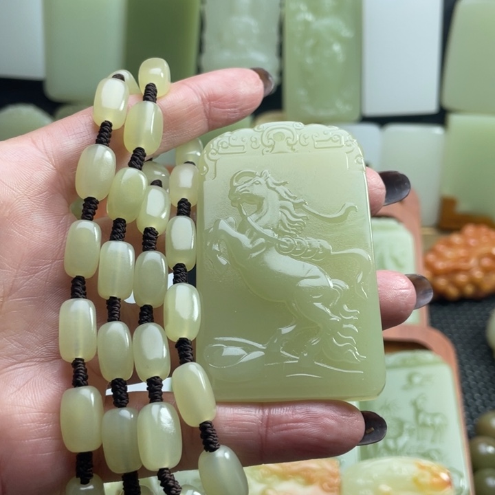 ~***；玉新疆昆仑山料生肖马