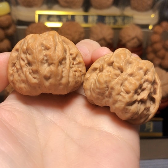 精品水晶皮蛤蟆头