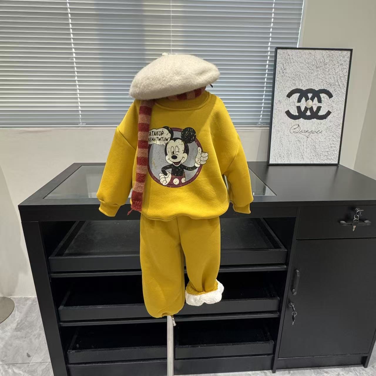 现货~女童冬季2025新款350克羊驼绒加厚卡通卫衣套装D5-221