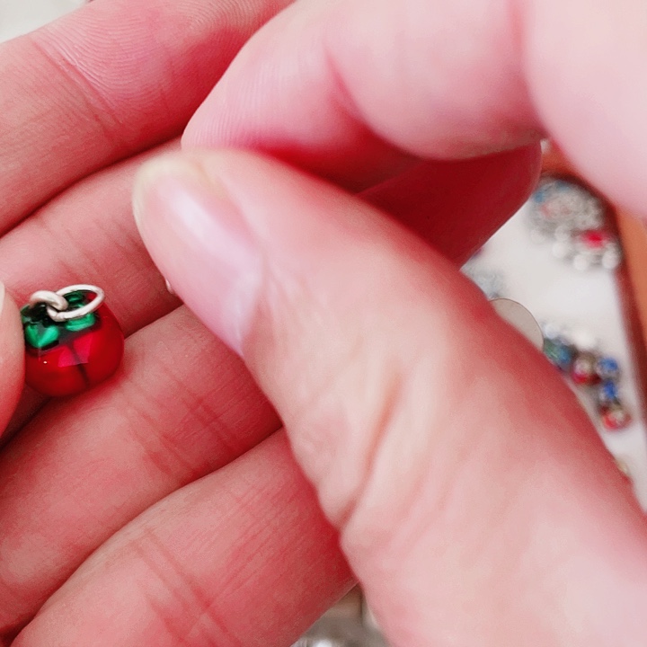 珐琅吊坠足银耳饰