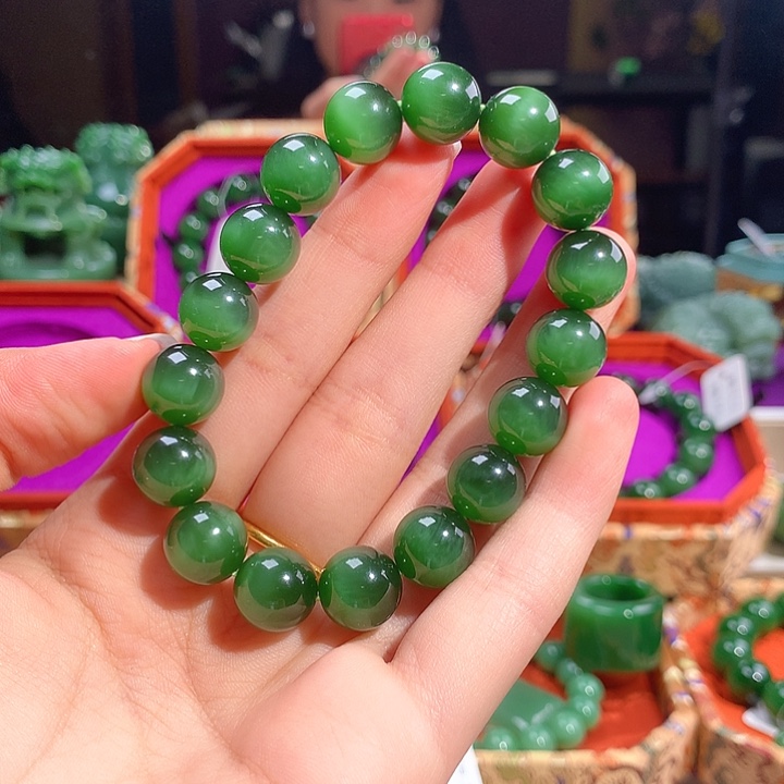 手串未镶嵌和田玉（碧玉）