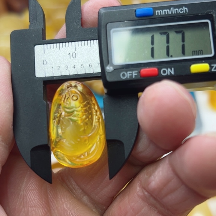 琥珀（矿物珀）裸石未镶嵌