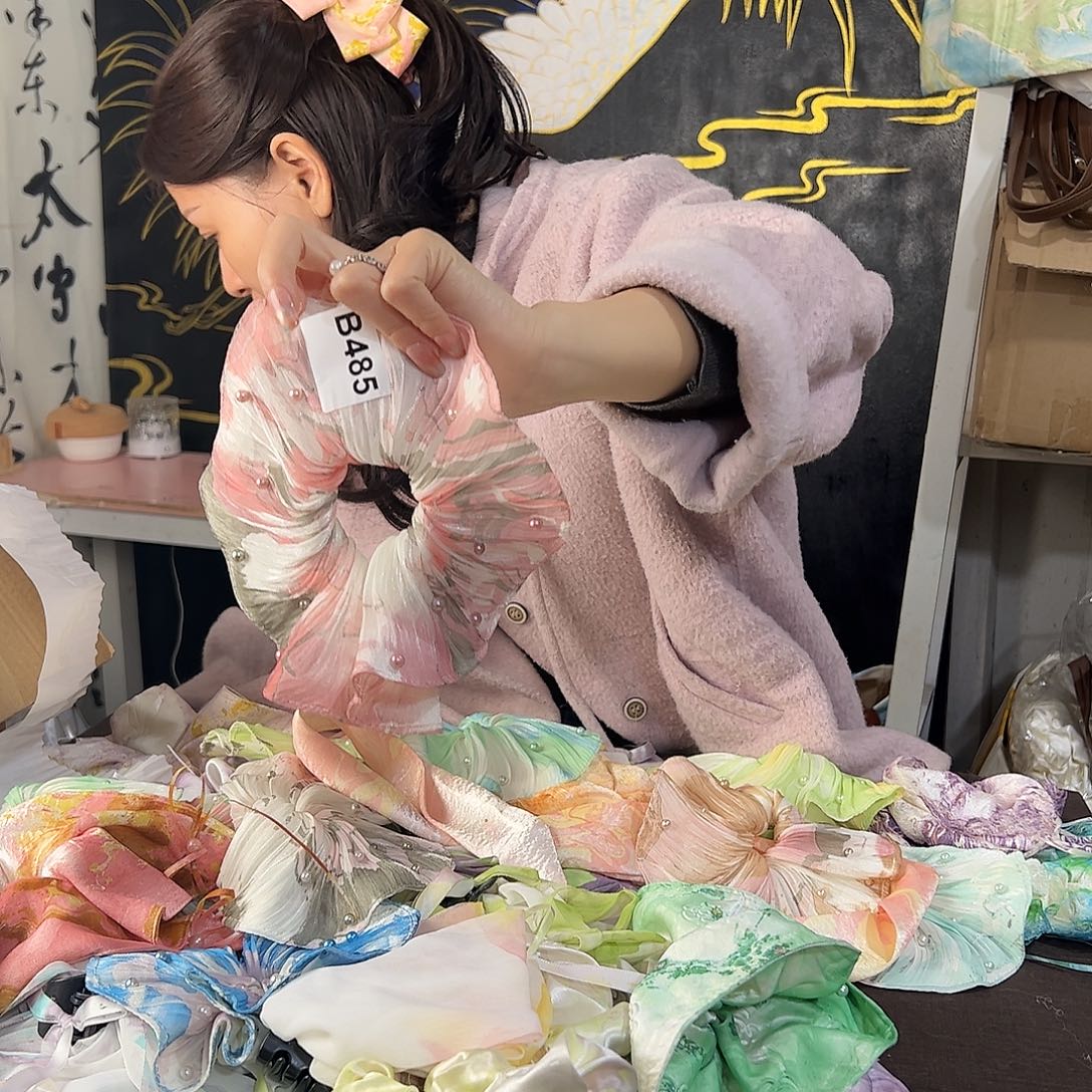 施***485百褶发圈不退不换