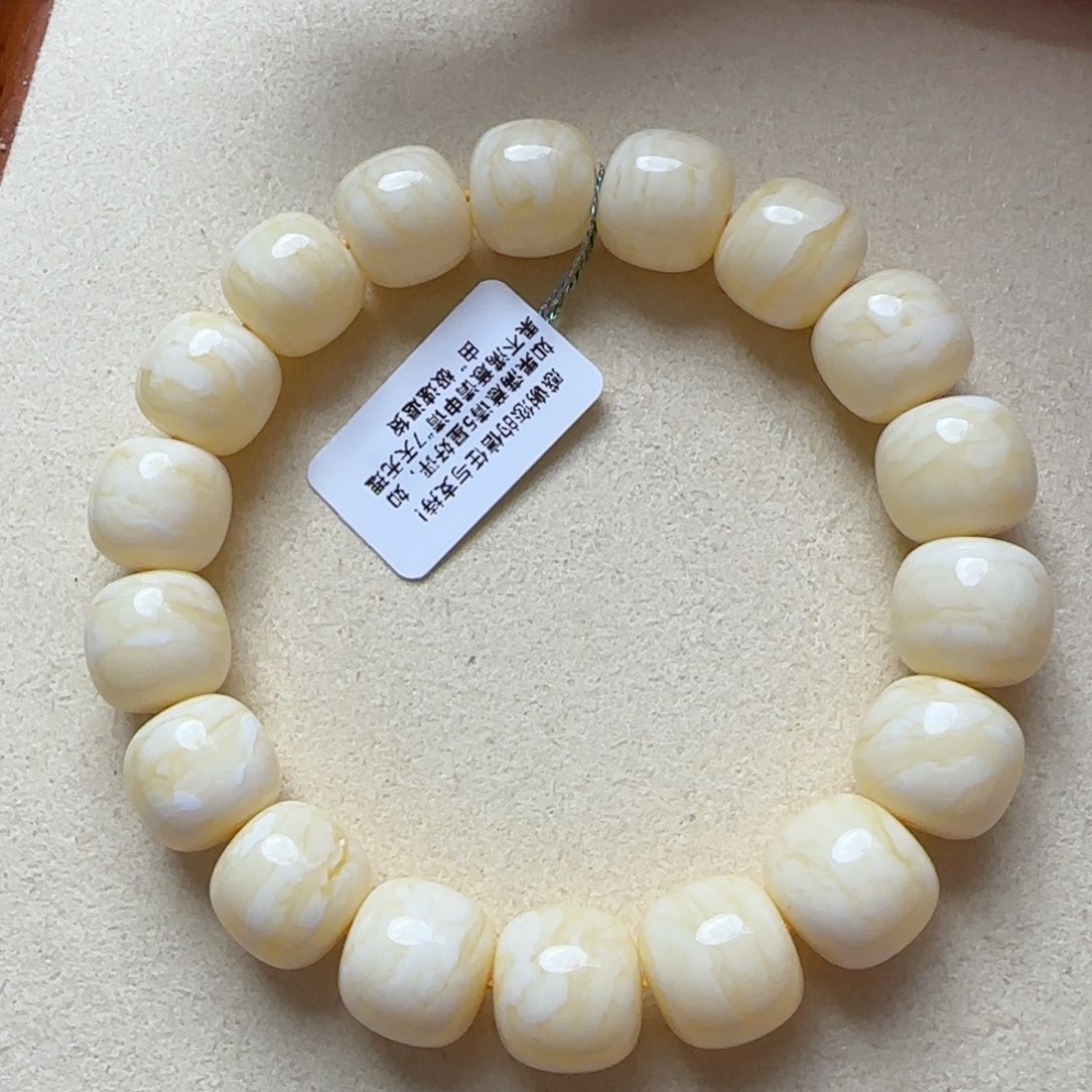 琥珀手链未镶嵌夜****蜜蜡