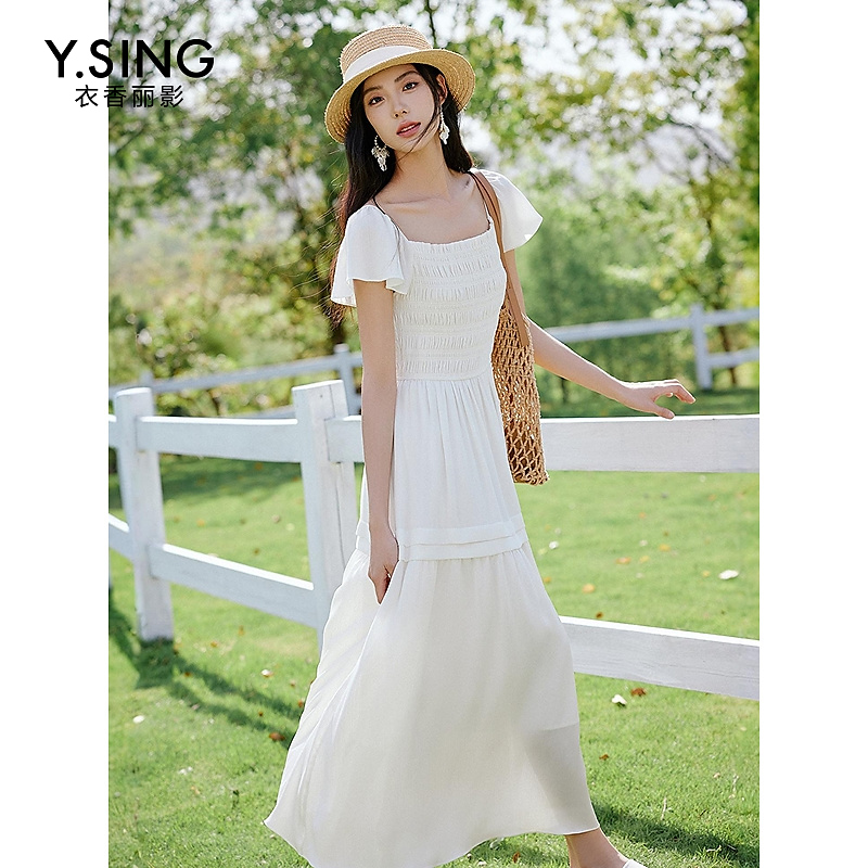 衣香丽影白色方领连衣裙女2025夏装新款收腰显瘦流行法式茶歇裙子