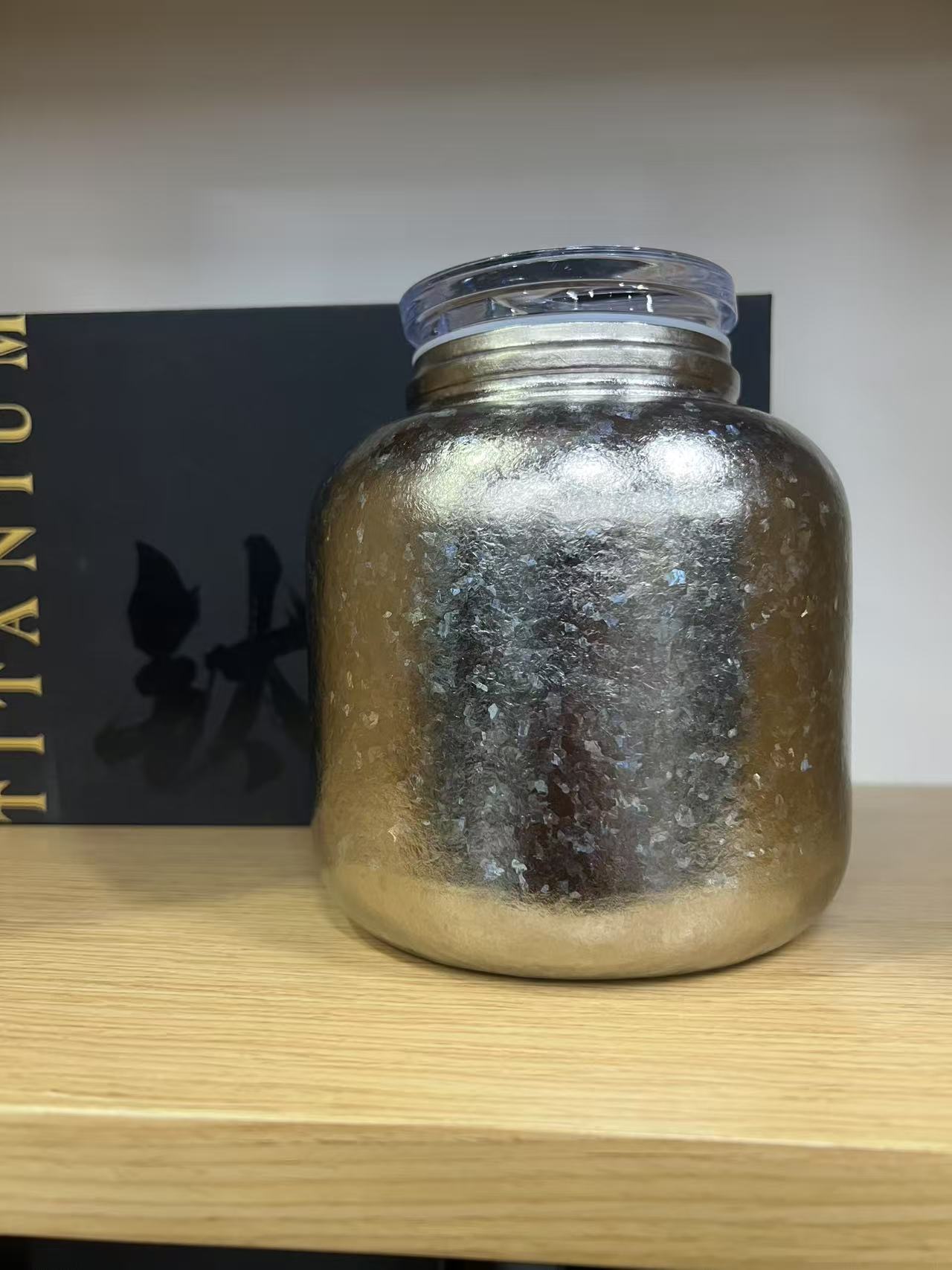 《瑕疵磕碰1000ml保温罐体》纯钛户外家用大容量密封储物罐茶叶罐