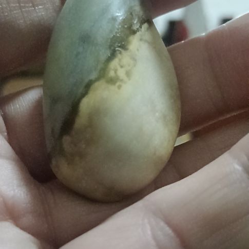 和田玉（糖玉）未镶嵌珠宝奇石