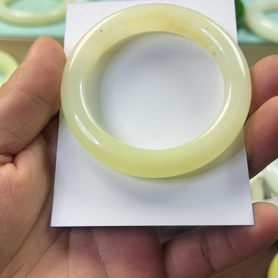 未镶嵌手镯和田玉开播福利镯有裂