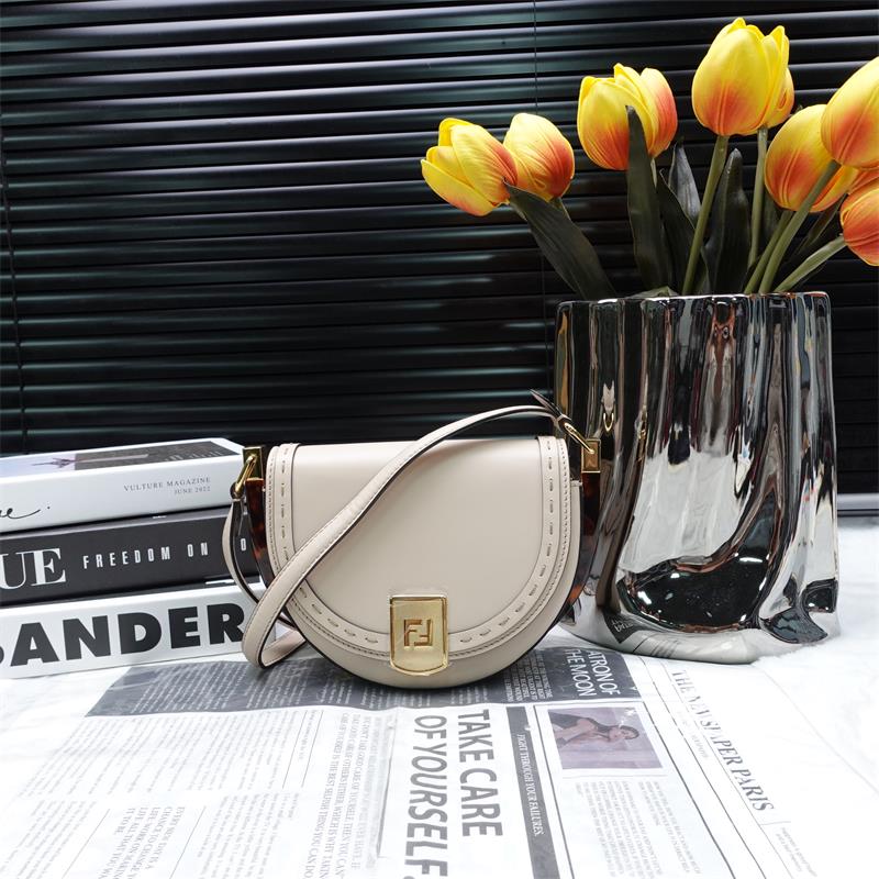 95新 FENDI/芬迪 单肩包/T_ZY0000420062