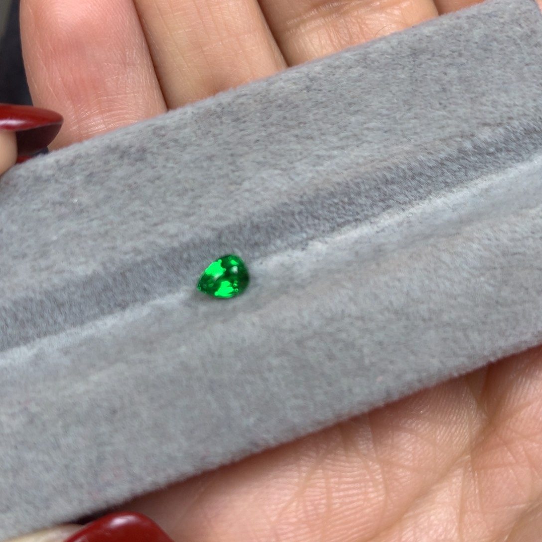 石榴石裸石未镶嵌沙弗莱水滴