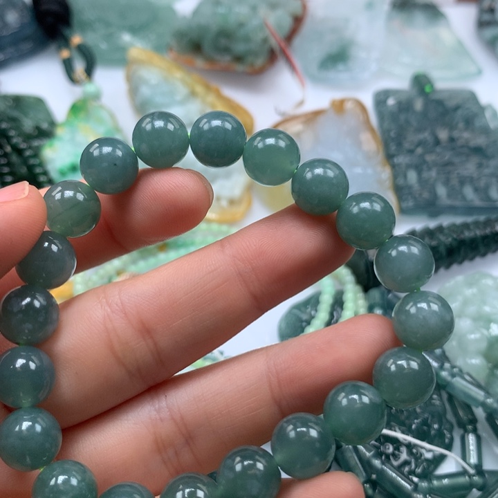 翡翠颈饰未镶嵌保真天然A货翡翠