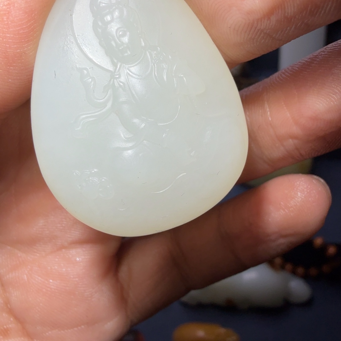 和田玉颈饰未镶嵌一**友