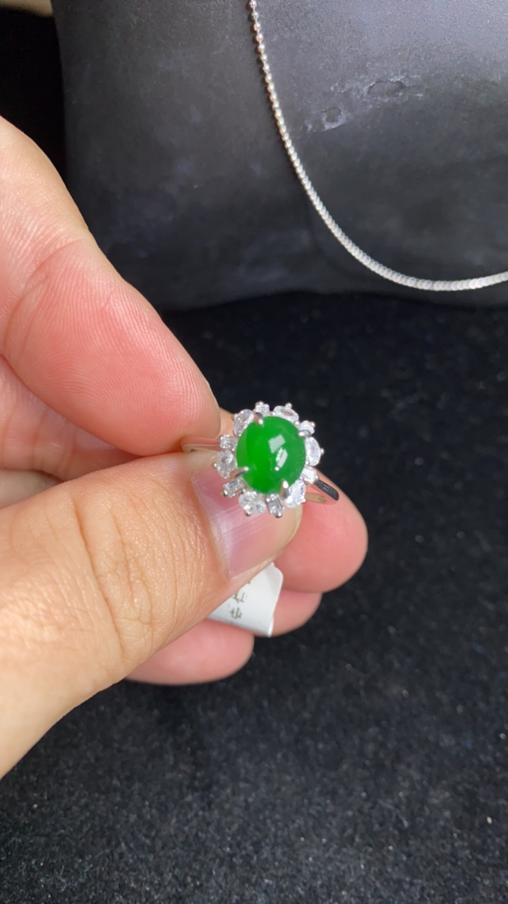 天然A货绿蛋戒指