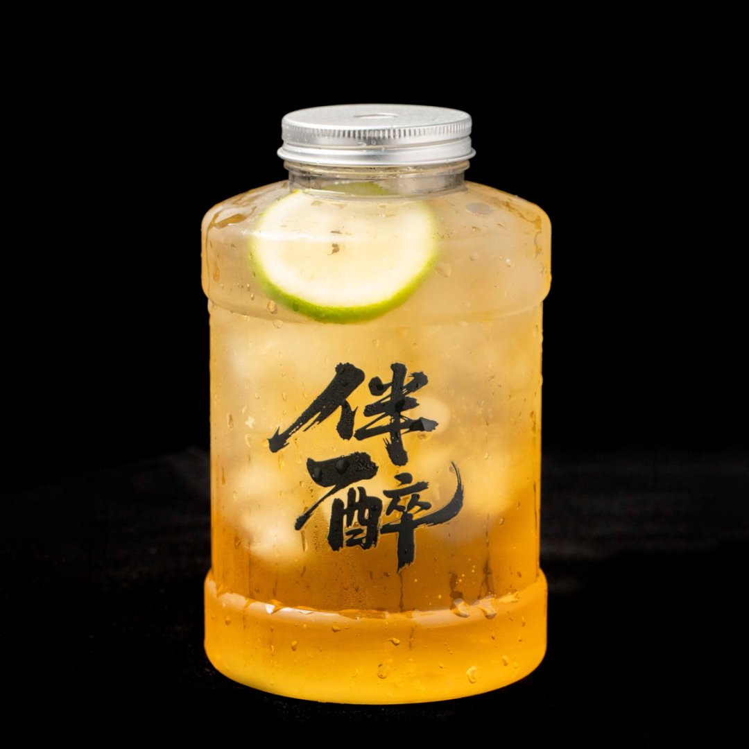 回忆绿茶3L顿顿桶+苏打酒4瓶+零食4种+筛盅2套+扑克1副+瓶起1个