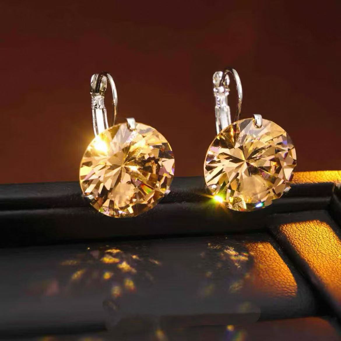 合金耳饰 1808合金高级感轻奢爆闪香槟纽扣耳环