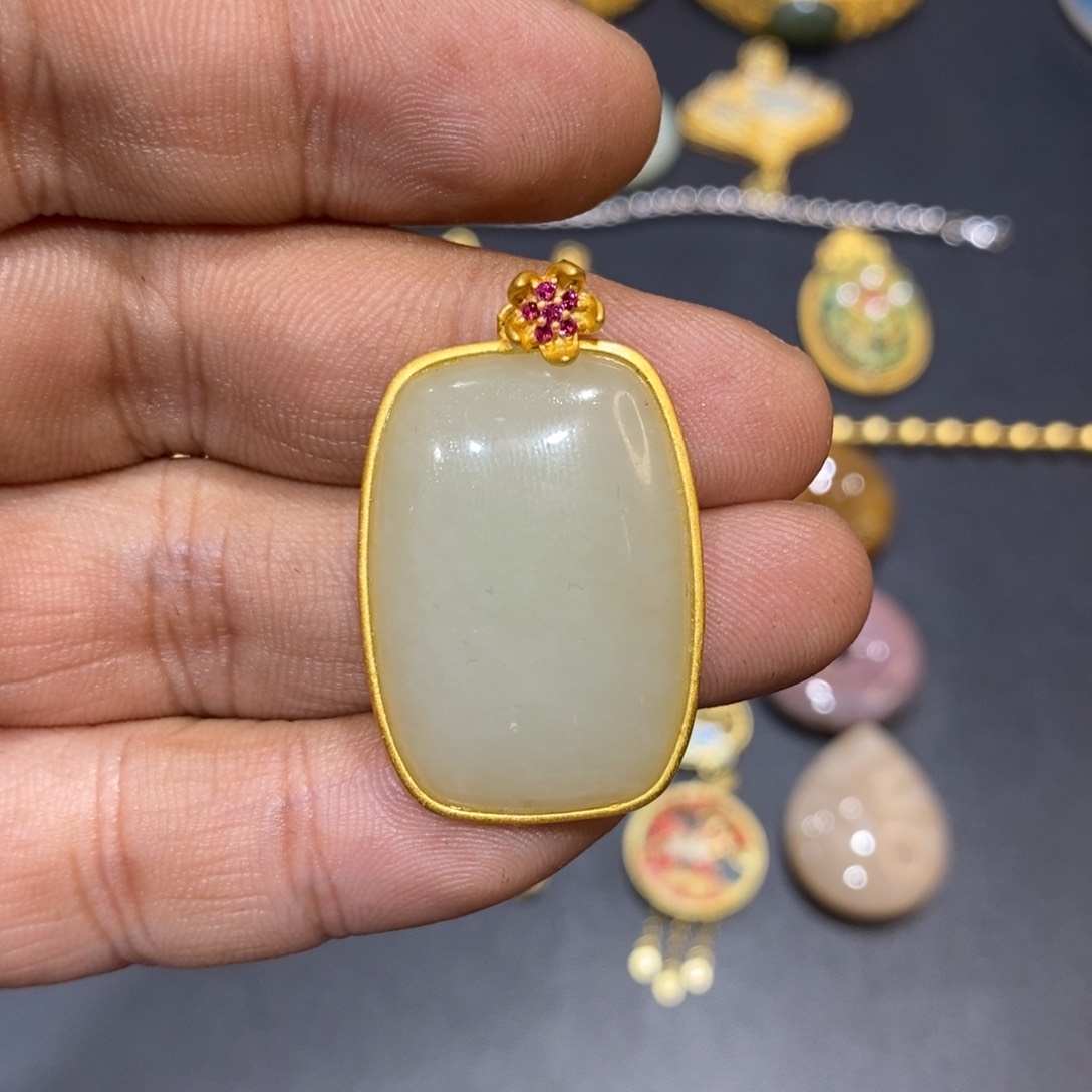 和田玉颈饰银S925镀金镶嵌