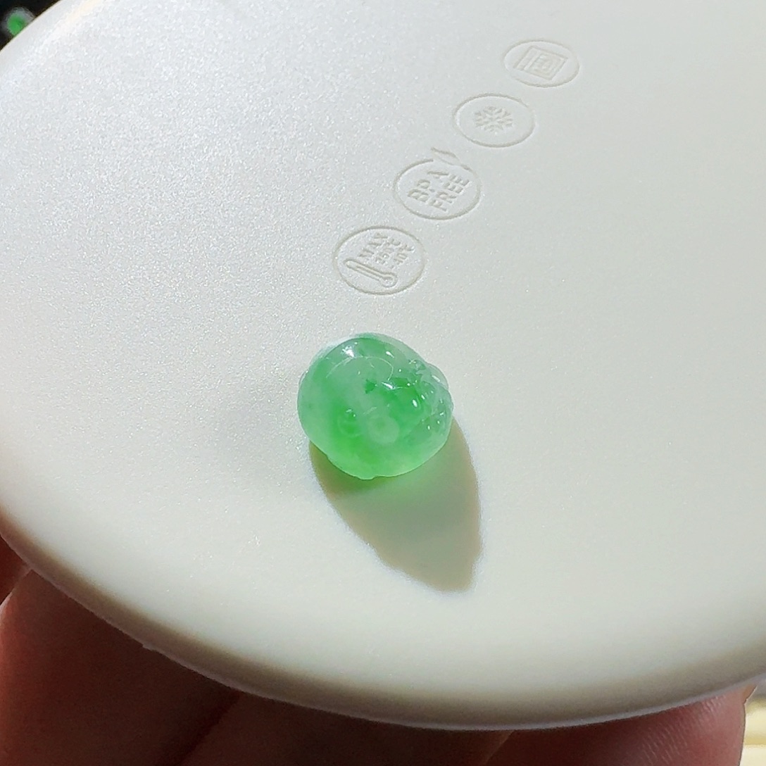 翡翠颈饰未镶嵌裸石