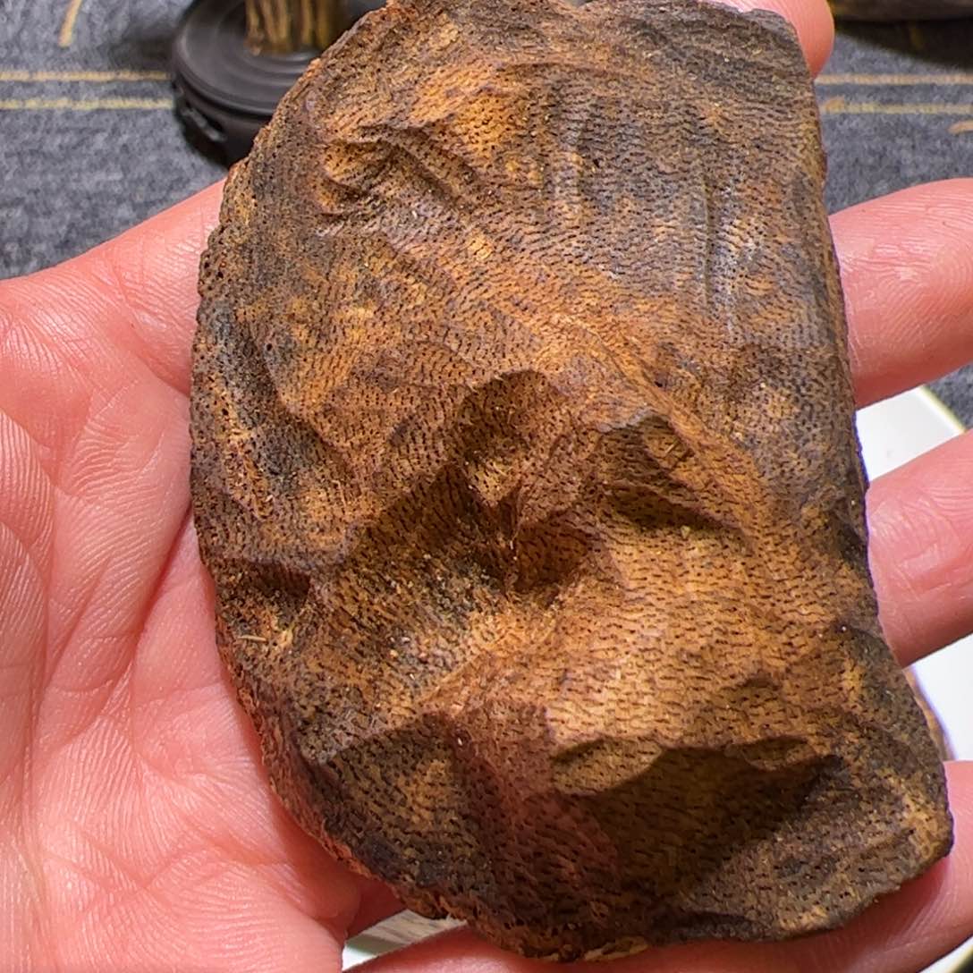 沉香沉香碎屑奇楠原始包头15.3克