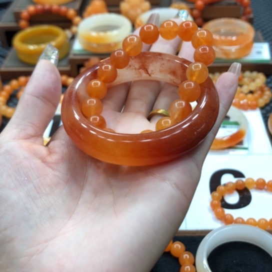 石英质玉（黄龙玉）未镶嵌手镯ℋ****